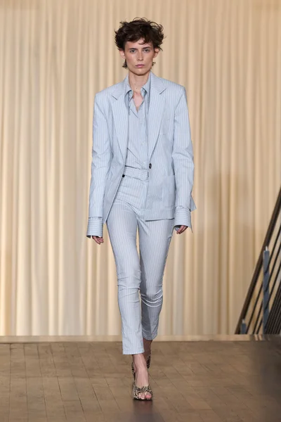 Look 6